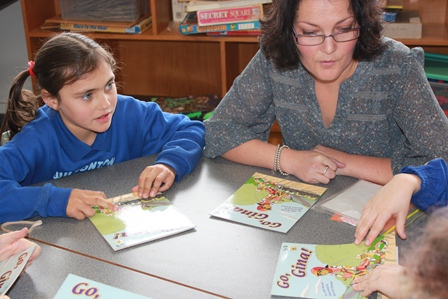 volunteering parents with students